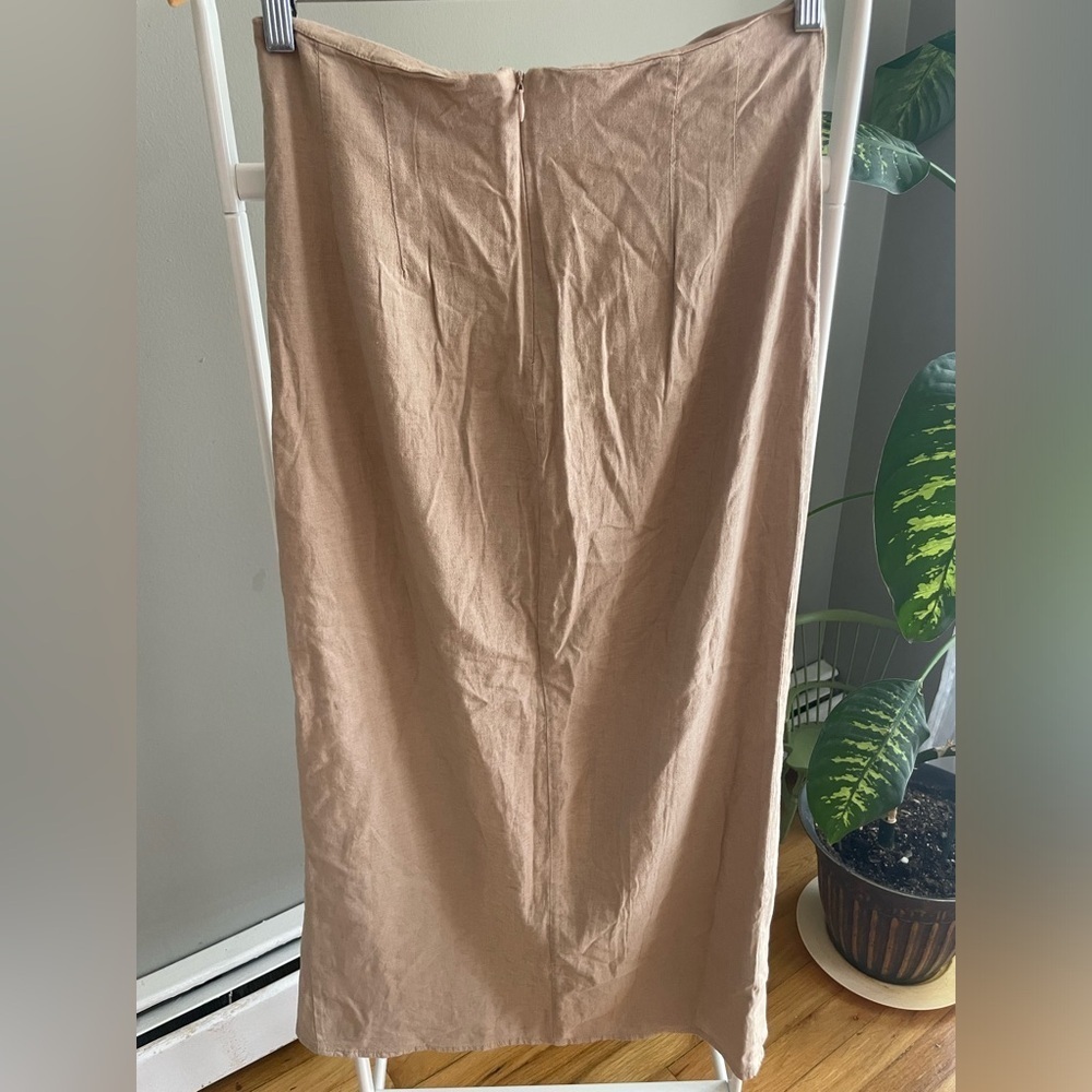 ZARA STRETCH ECRU
SLIT Button Straight Khaki Linen
SKIRT MIDI RARE - Picture 6 of 7